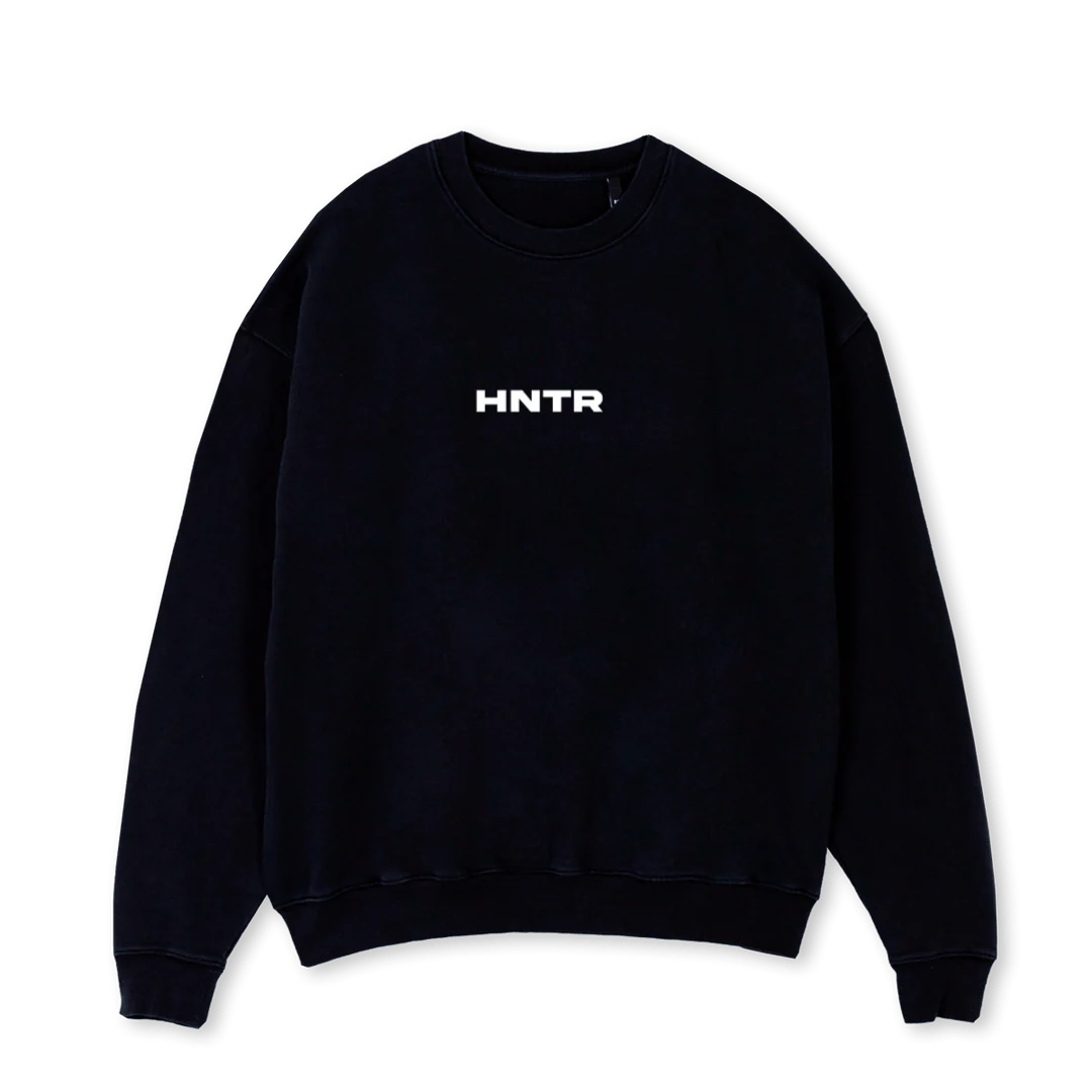 BASEANDLINE OSC Black Oversized Crewneck Sweater.