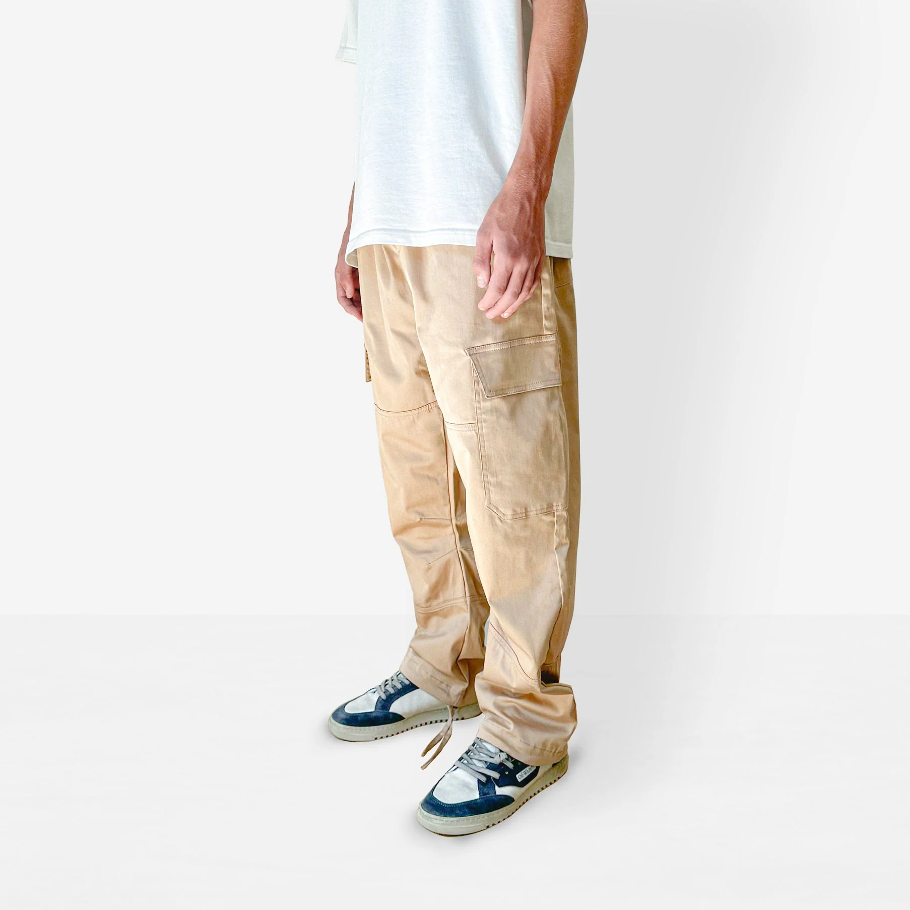 Black Cargo Pants. - Image 3