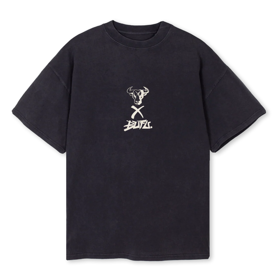 BULLSNBUNSCOLLAB Vintage Black Oversized Tee.