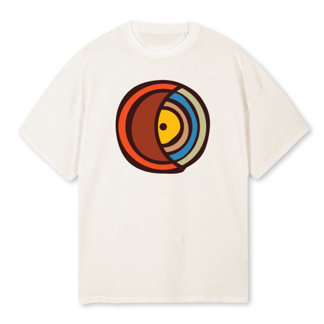 CLARIDAD Vintage White Oversized Tee.