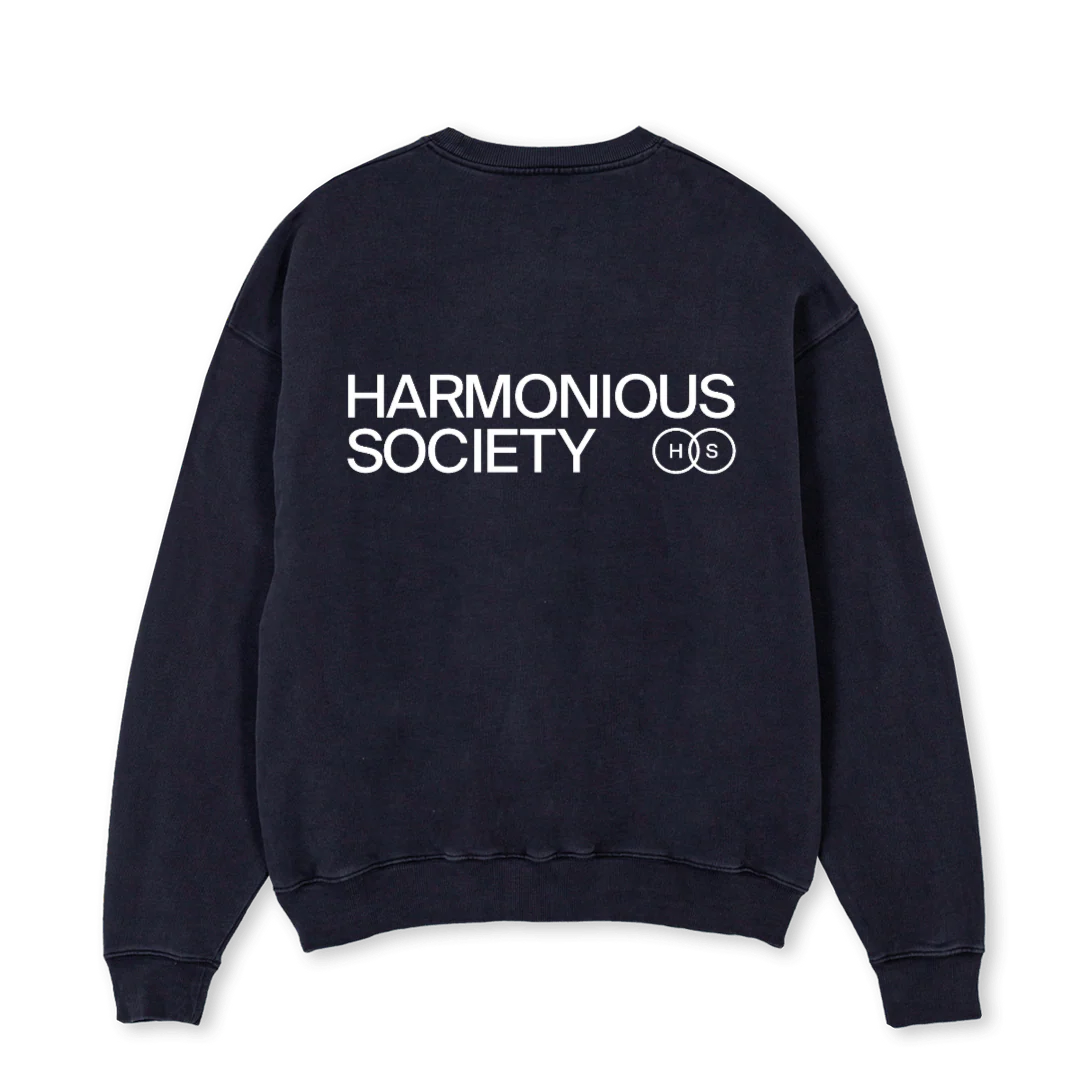 CREWGREYHS Vintage Black Oversized Crewneck Sweater. - Image 2