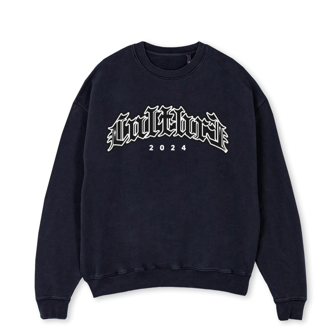 CULTUREVIERENTWINTIG Vintage Black Oversized Crewneck Sweater.