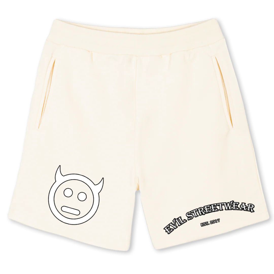 EVB SHORTS Cream Sweatshorts.