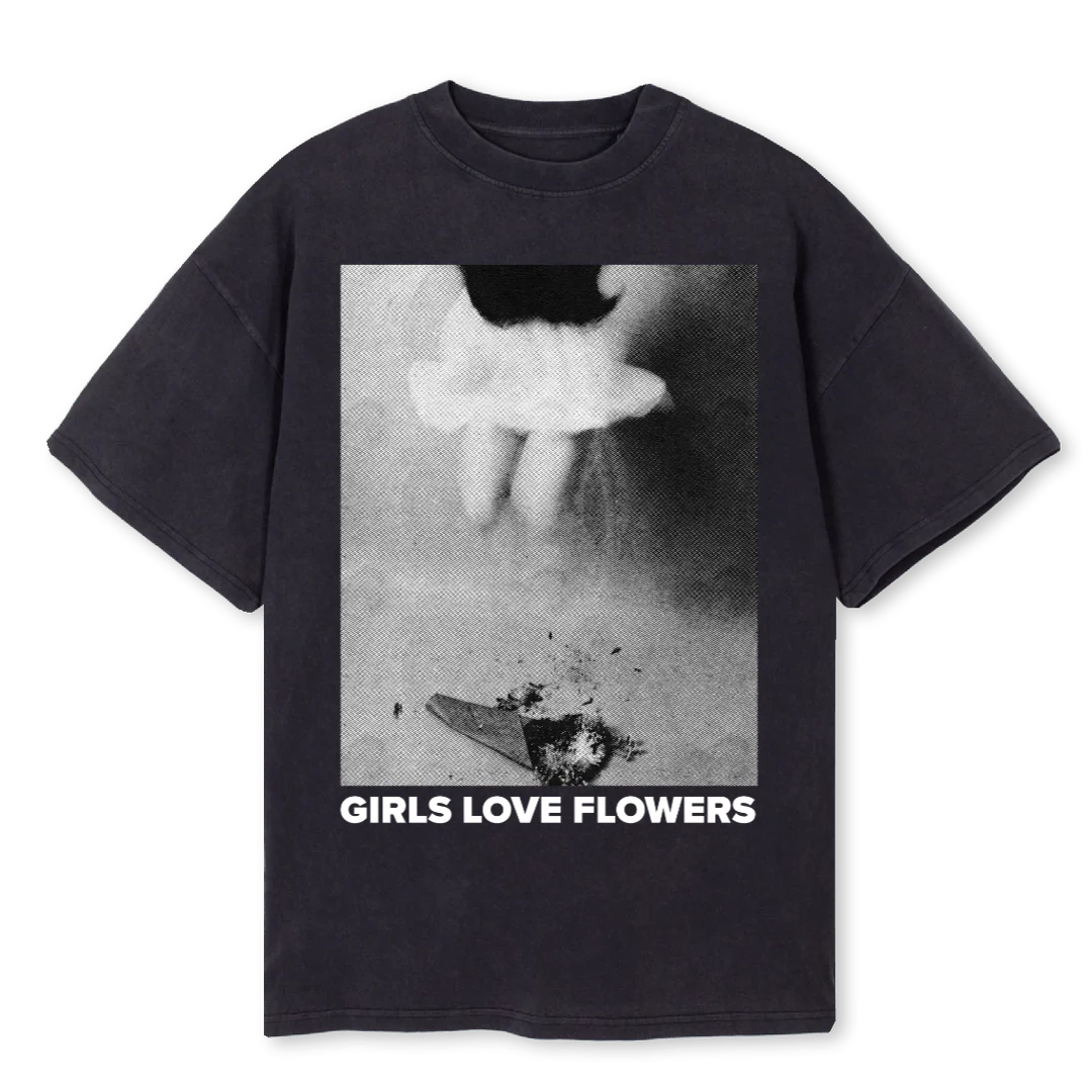 GLFVBLACKFFLOWERS Vintage Black Oversized Tee.