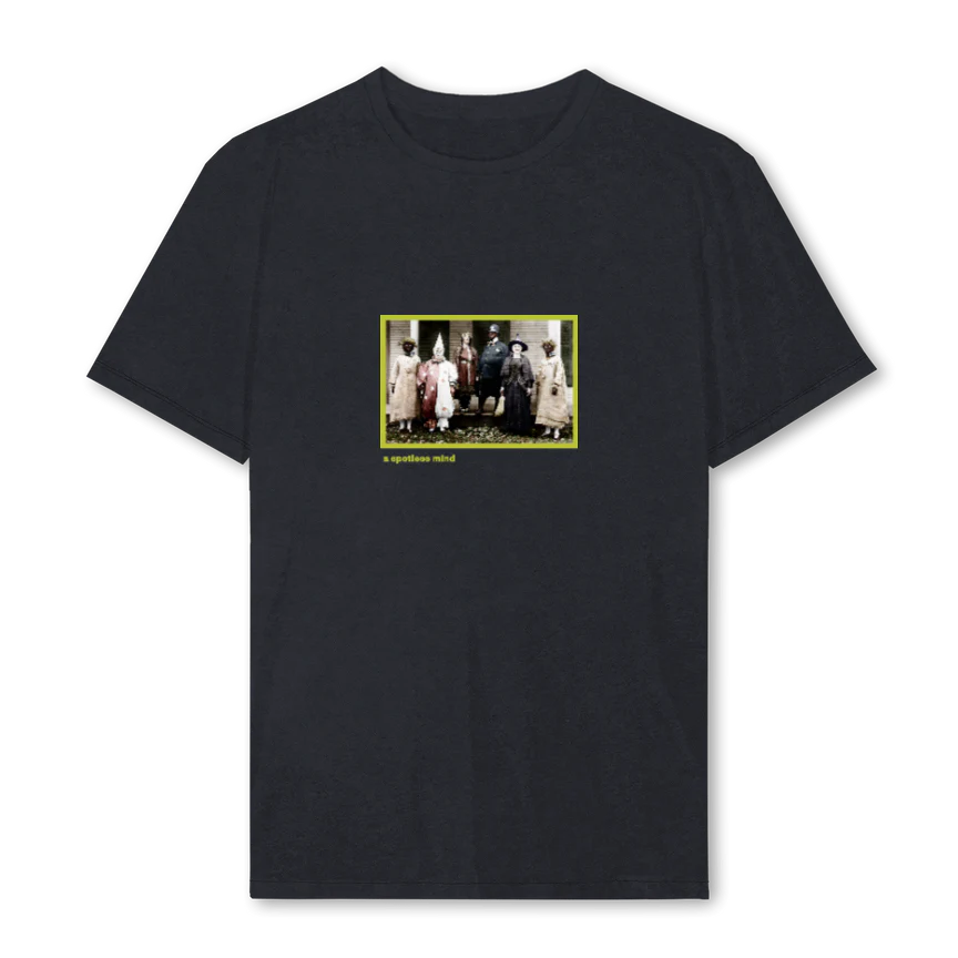 HALLOWEENBLACKSS Vintage Black Regular Tee.