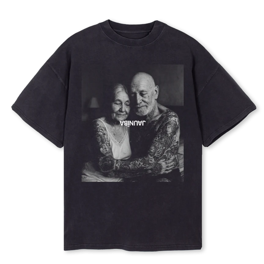 JAUNĪBATATTOO Vintage Black Oversized Tee.