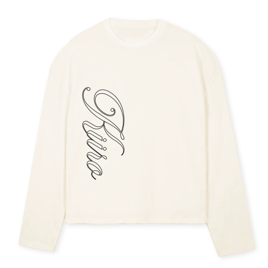 KIIRO INNOVATESTUDIO Vintage White Oversized Boxy LS Tee.