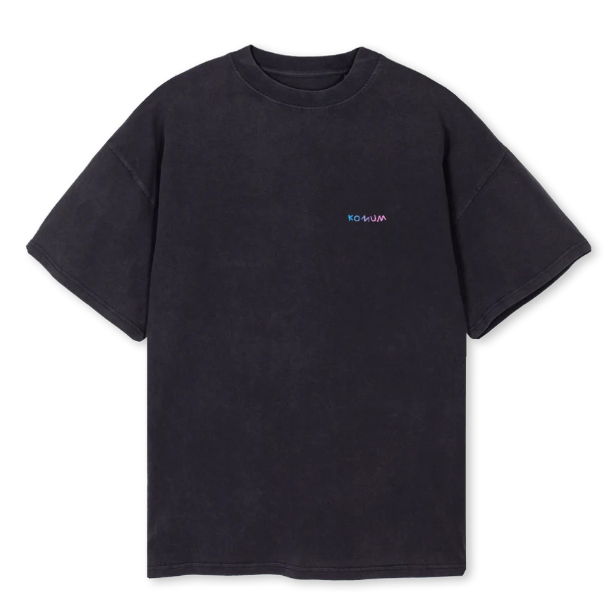 KOMUM Vintage Black Oversized Tee.