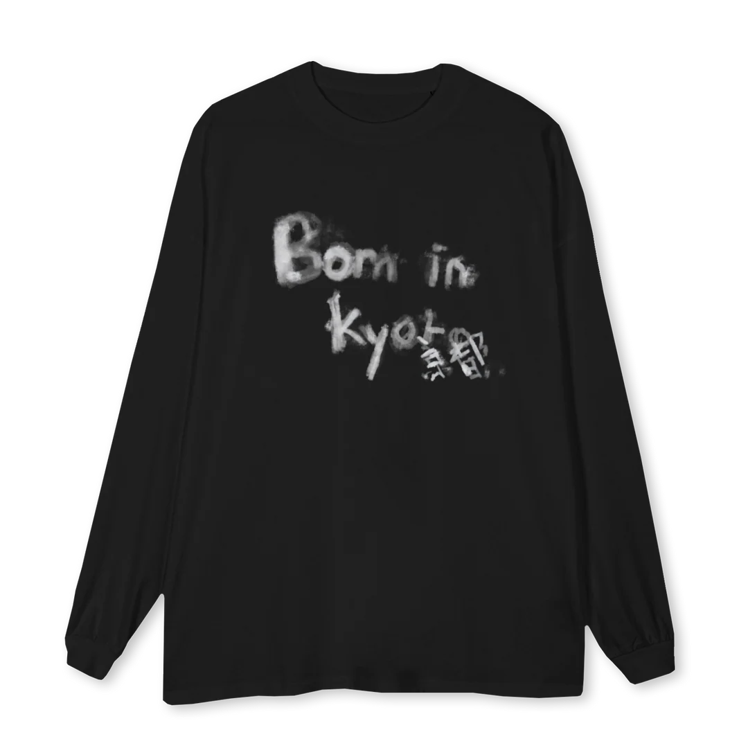 LEVRAIPAINTING Black Oversized LS Tee.