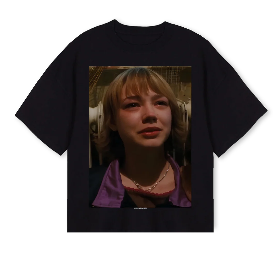 LILYANAVSEGDA Black Oversized Boxy Tee.