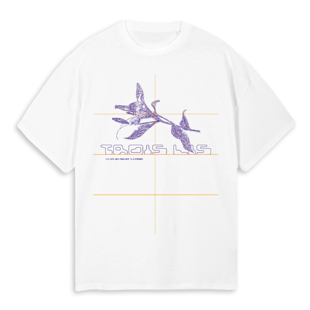 LILYTHSIRTWHITE White Oversized Tee.
