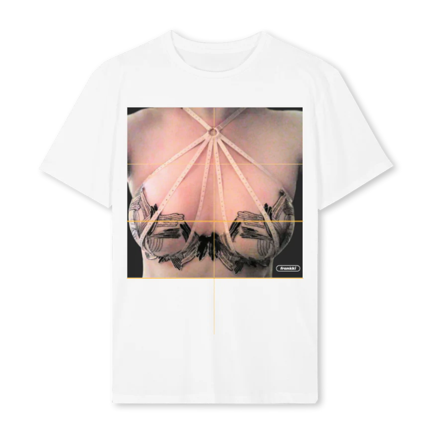 NIKCOLJUNE White Regular Tee.
