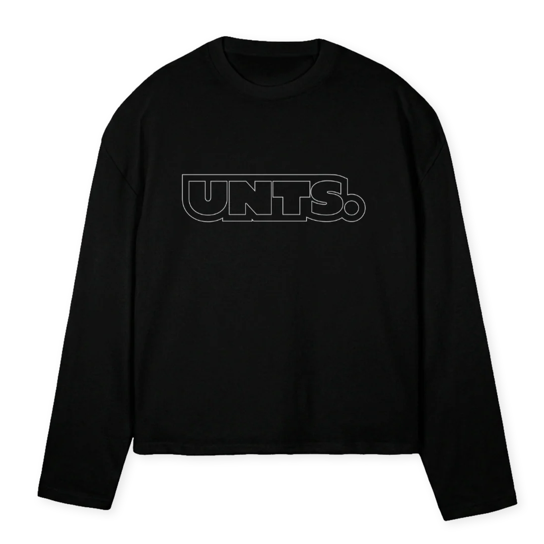 NIKI HEEMELS_BOXYLS Black Oversized Boxy LS Tee.