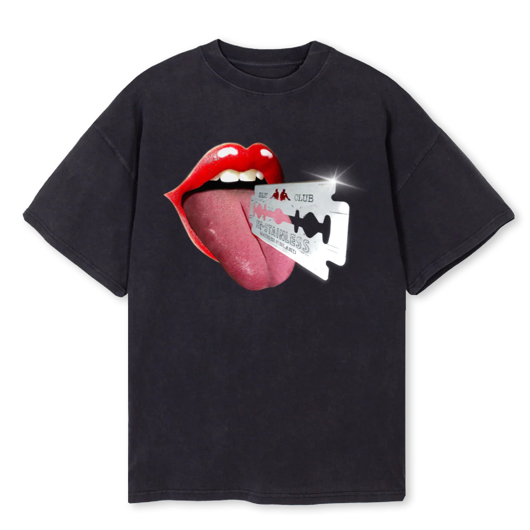 PARTATERÄ Vintage Black Oversized Tee.