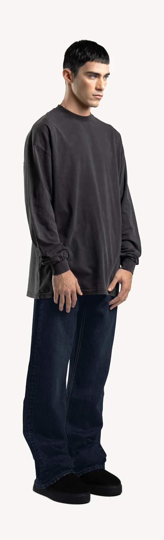 Raw Indigo Loose Fit Jeans. - Image 3