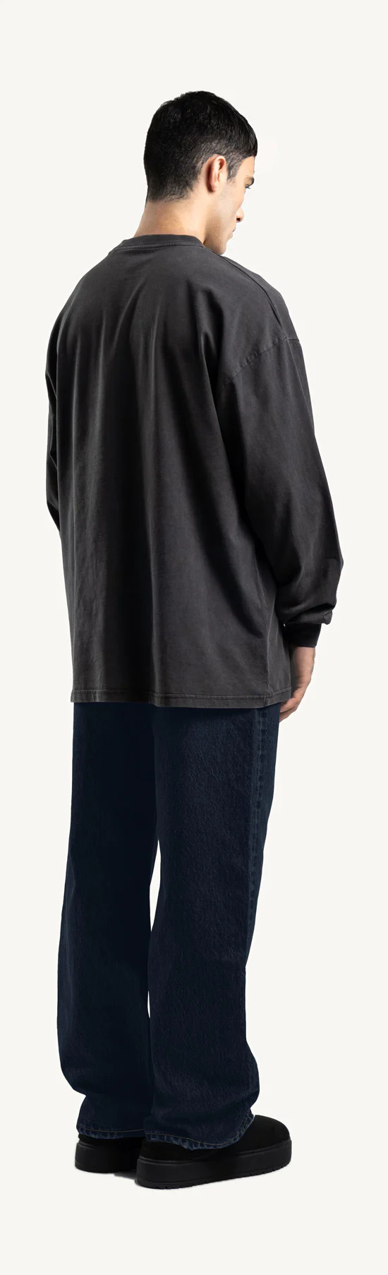Raw Indigo Loose Fit Jeans. - Image 5