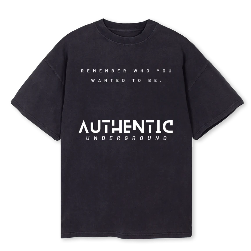 SAMPLET Vintage Black Oversized Tee.