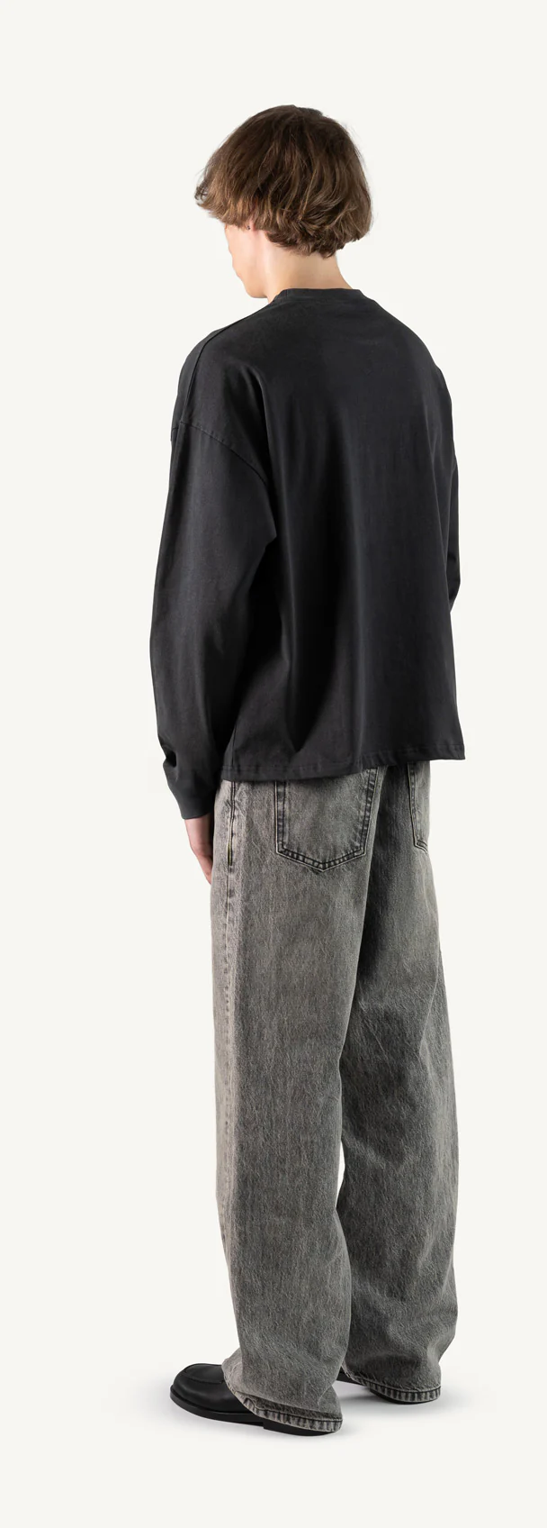 Vintage Black Oversized Boxy LS Tee. - Image 7
