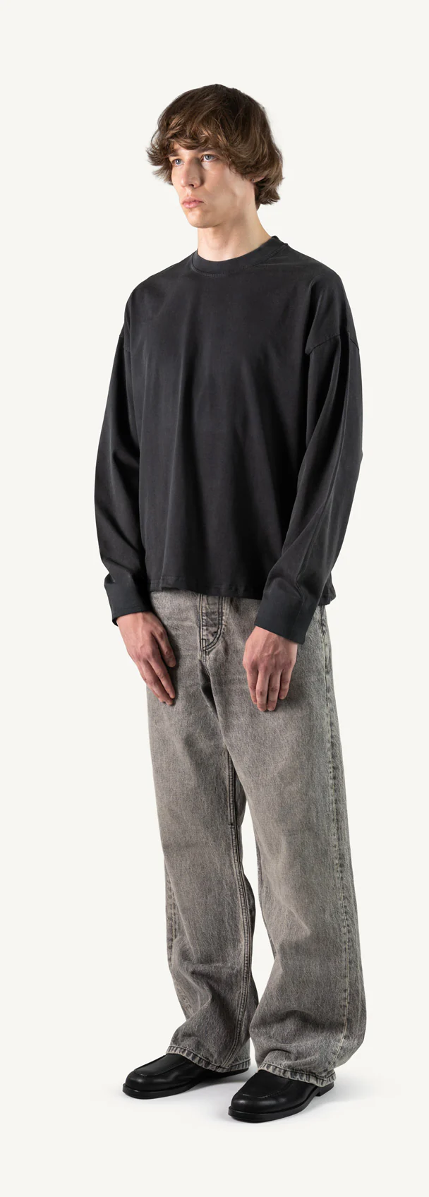 Vintage Black Oversized Boxy LS Tee. - Image 9