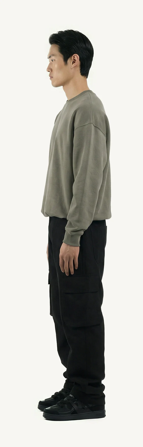 Vintage Olive Oversized Crewneck Sweater. - Image 8