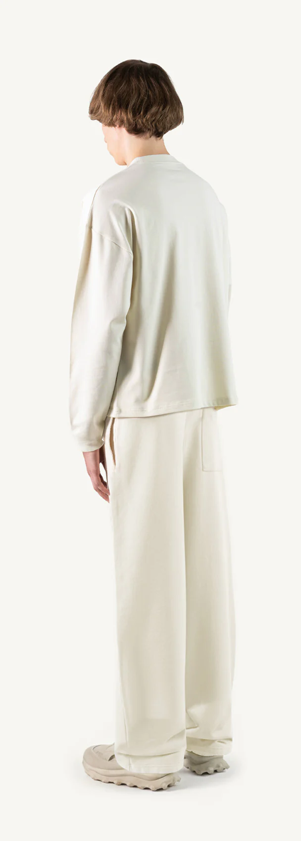 Vintage White Oversized Boxy LS Tee. - Image 7