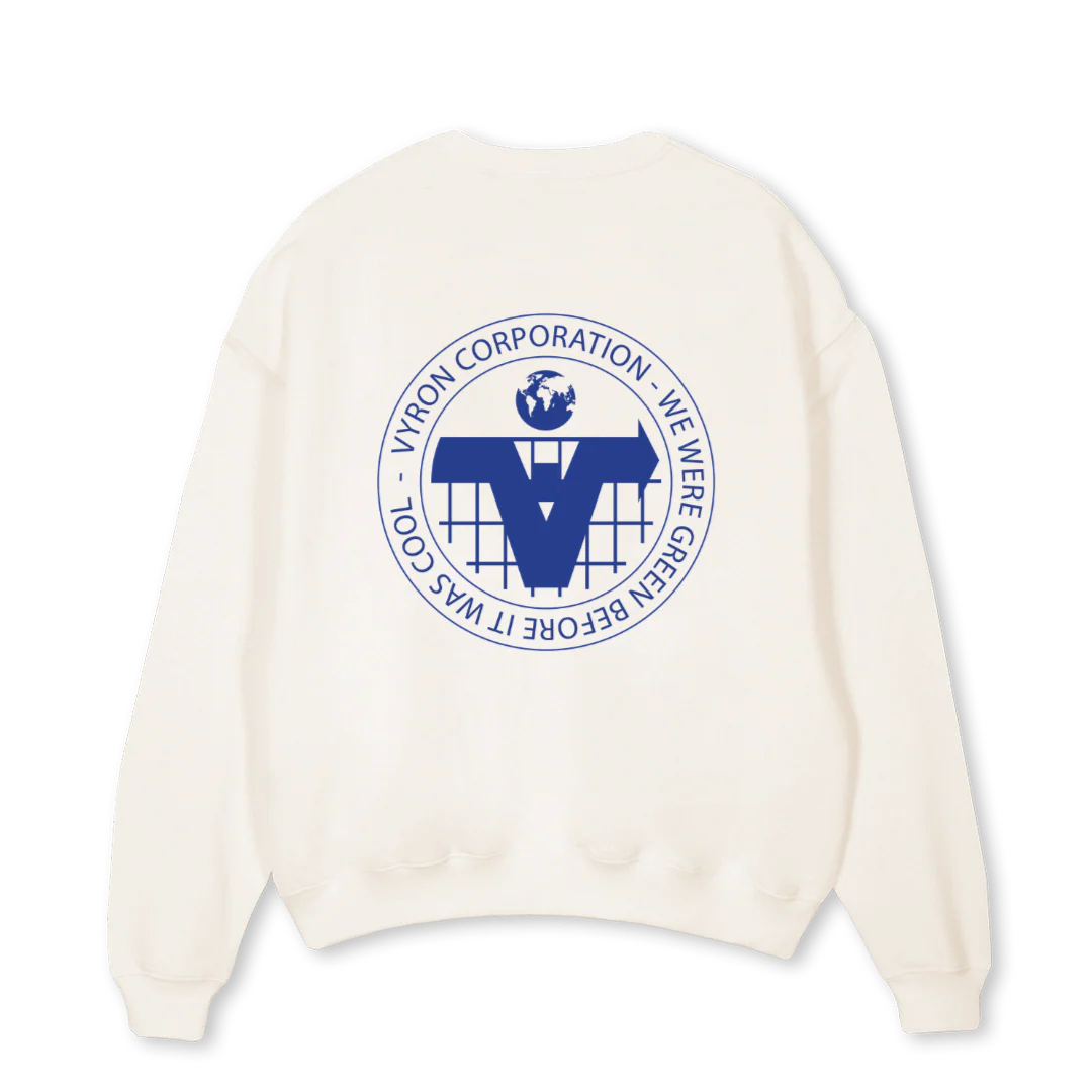 VYRONBLUETWO Vintage White Oversized Crewneck Sweater. - Image 2
